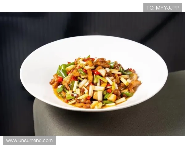 《家常菜》:一口温情,一世回甘,烟火人间最动人的味道 《家常菜》:一口温情,一世回甘,烟火人间最动人的味道